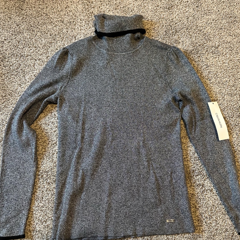 NWT Calvin Klein turtle neck